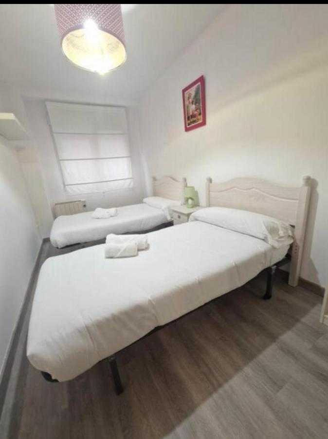 Apartamento Con Terraza Y Parking Gijón Habitación foto